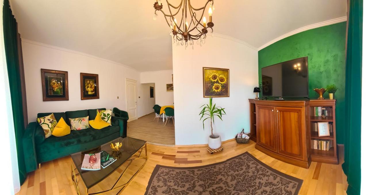 Sarada Boutique Luxury Apartment *